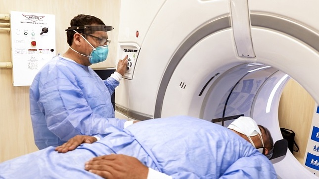 EsSalud Almenara realizó 189 mil tomografías en 2024, superando en un 50% la cifra del año anterior