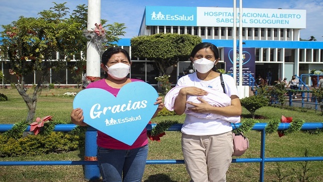 EsSalud salva la vida de madre con grave lesión hepática durante su embarazo