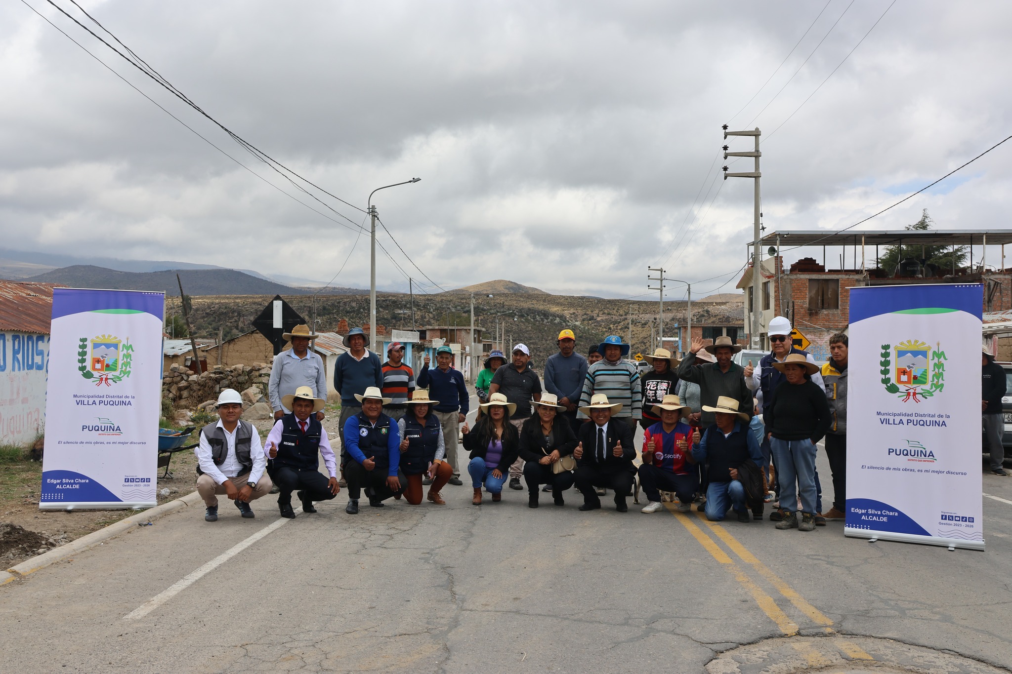 Colocación de Primera Piedra vía principal Talamolle.