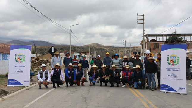 Colocación de Primera Piedra vía principal Talamolle. 