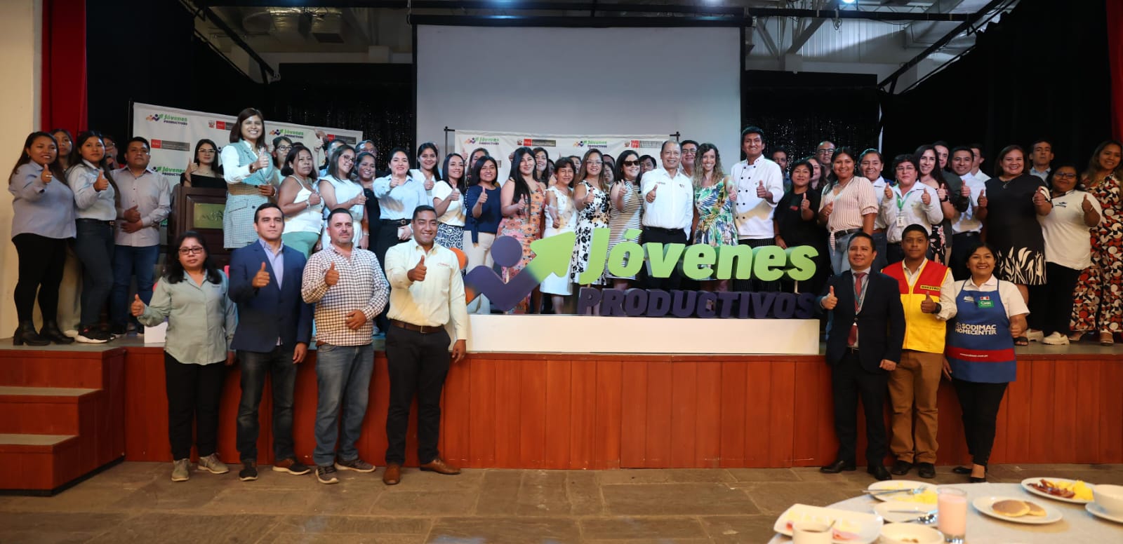 MTPE impulsa empleo inclusivo y juvenil en Ica: ministro Maurate firmó convenio con PROAGRO y promovió la campaña #PorMásEmpresasInclusivas