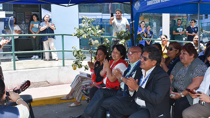 Personal de salud , presente en ceremonia de aniversario