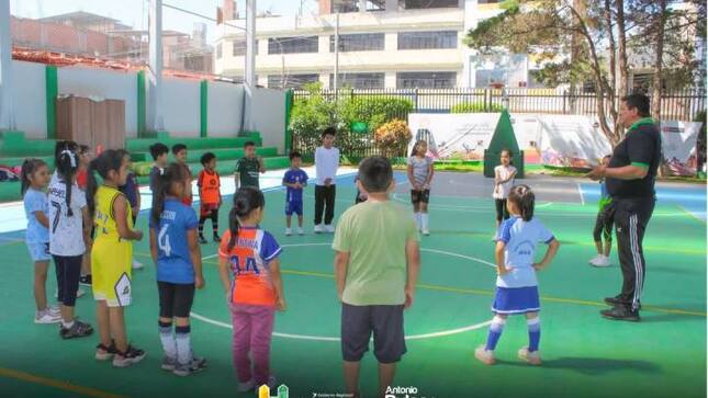Más de 840 niños participan en talleres gratuitos de la Academia Regional “Los Patamarilla”