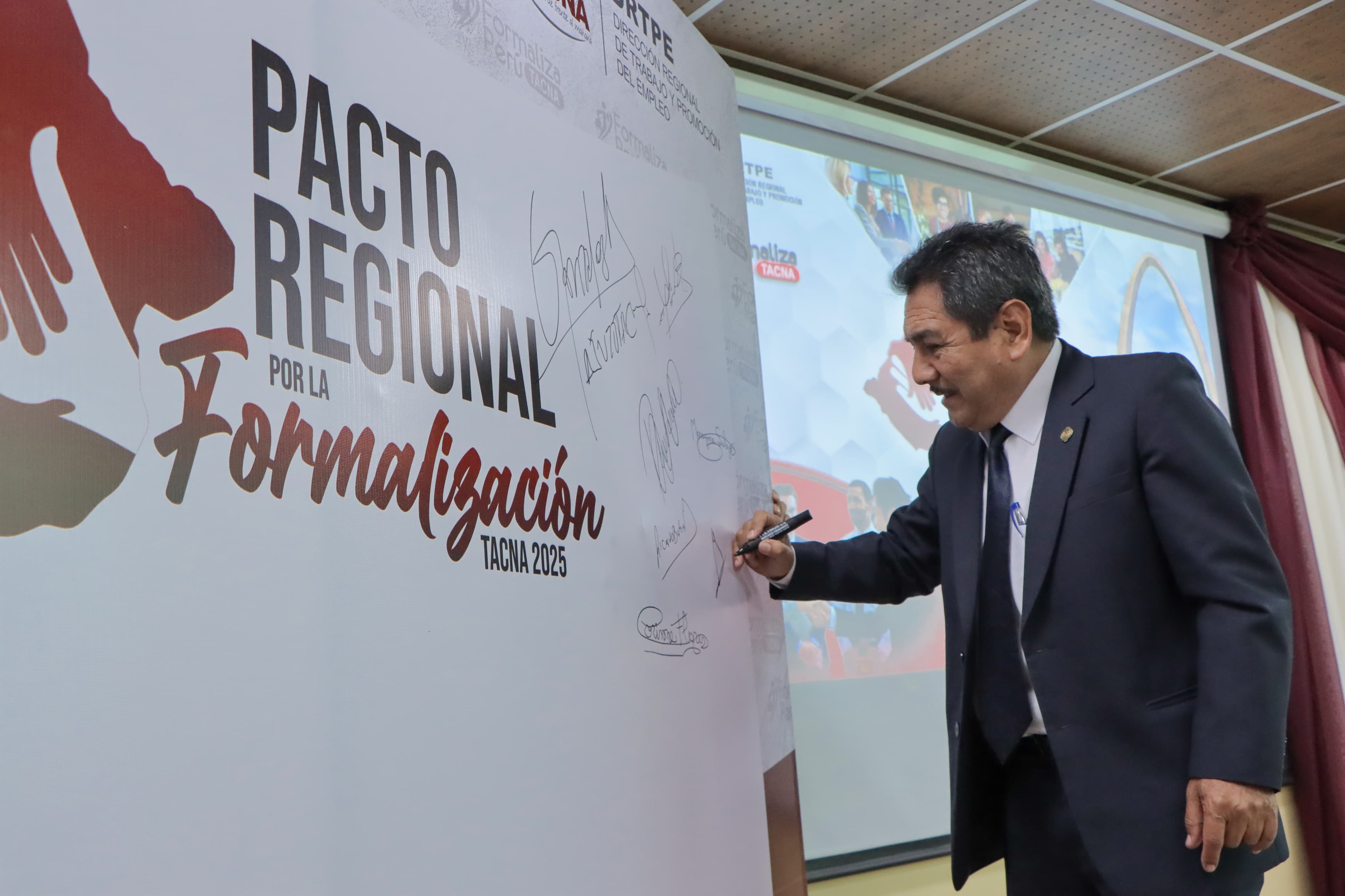 Más de veinte instituciones impulsan la formalización laboral, empresarial y tributaria en Tacna