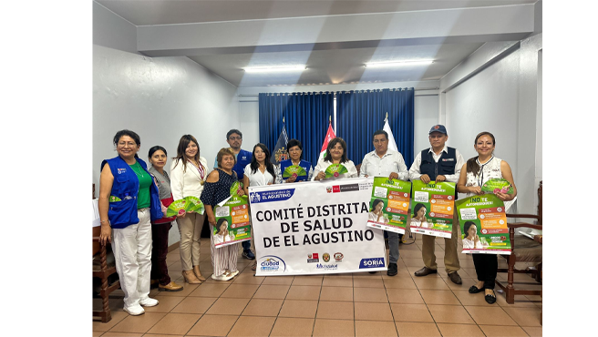 Durante la sesión, se presentaron datos 📊 actualizados que revelan un incremento en los casos de dengue en el distrito durante el año pasado, planteando la necesidad de acciones inmediatas.
Representantes de ollas comunes y comedores populares solicitaron material informativo para compartir con sus comunidades, subrayando la importancia de la prevención y la difusión de medidas de control. “Necesitamos estar bien informados para proteger a nuestras familias, sobre todo en zonas vulnerables”, señaló una de las dirigentes vecinales.