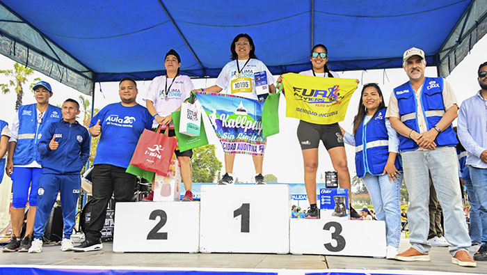 Más de 6 000 corredores participaron de carrera 10 k aniversario de Lima -1