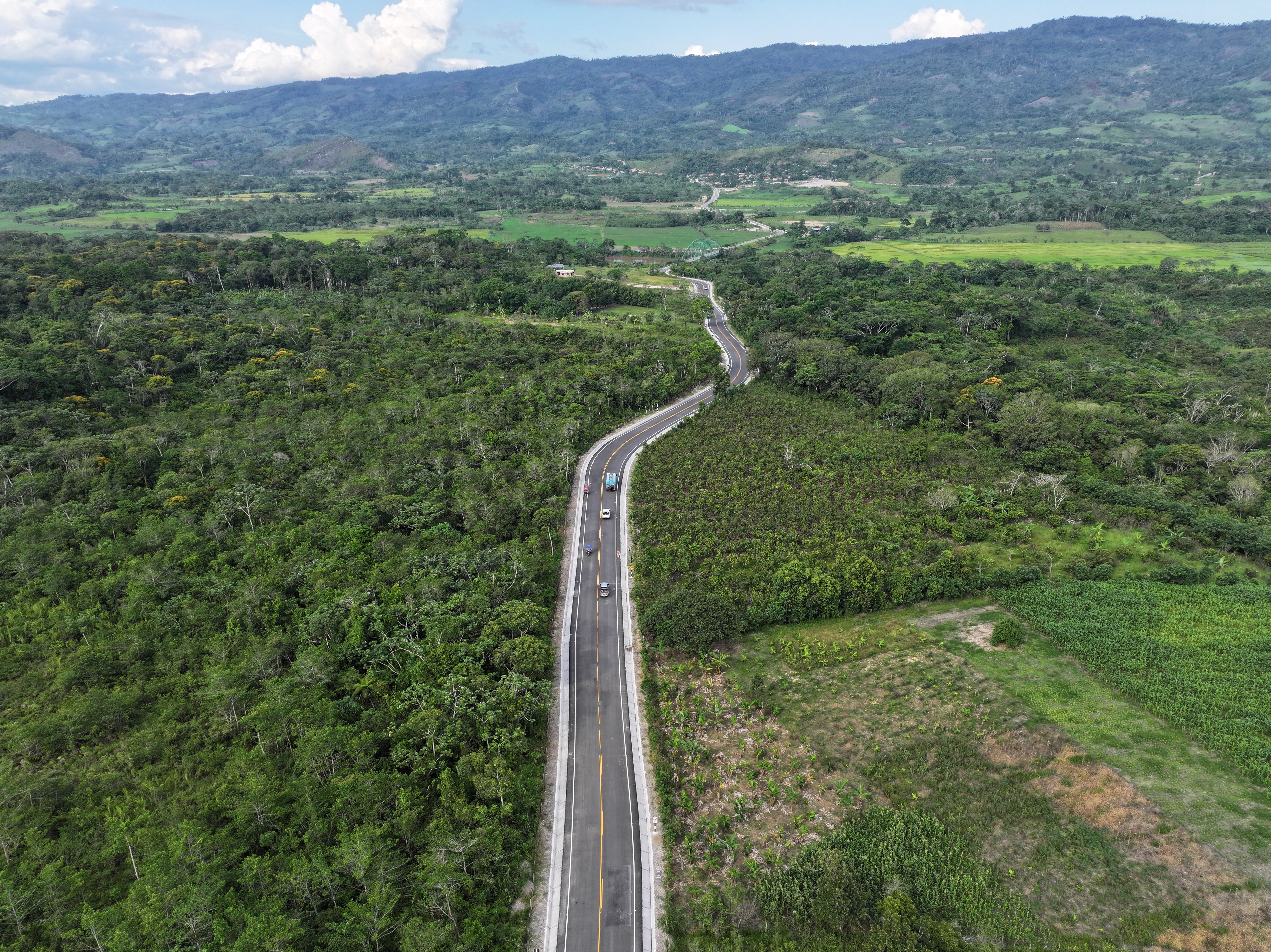 asfaltado de la carretera Puente Motilones – Sector Fachín – Sector Cococho – Puerto Tahuishco