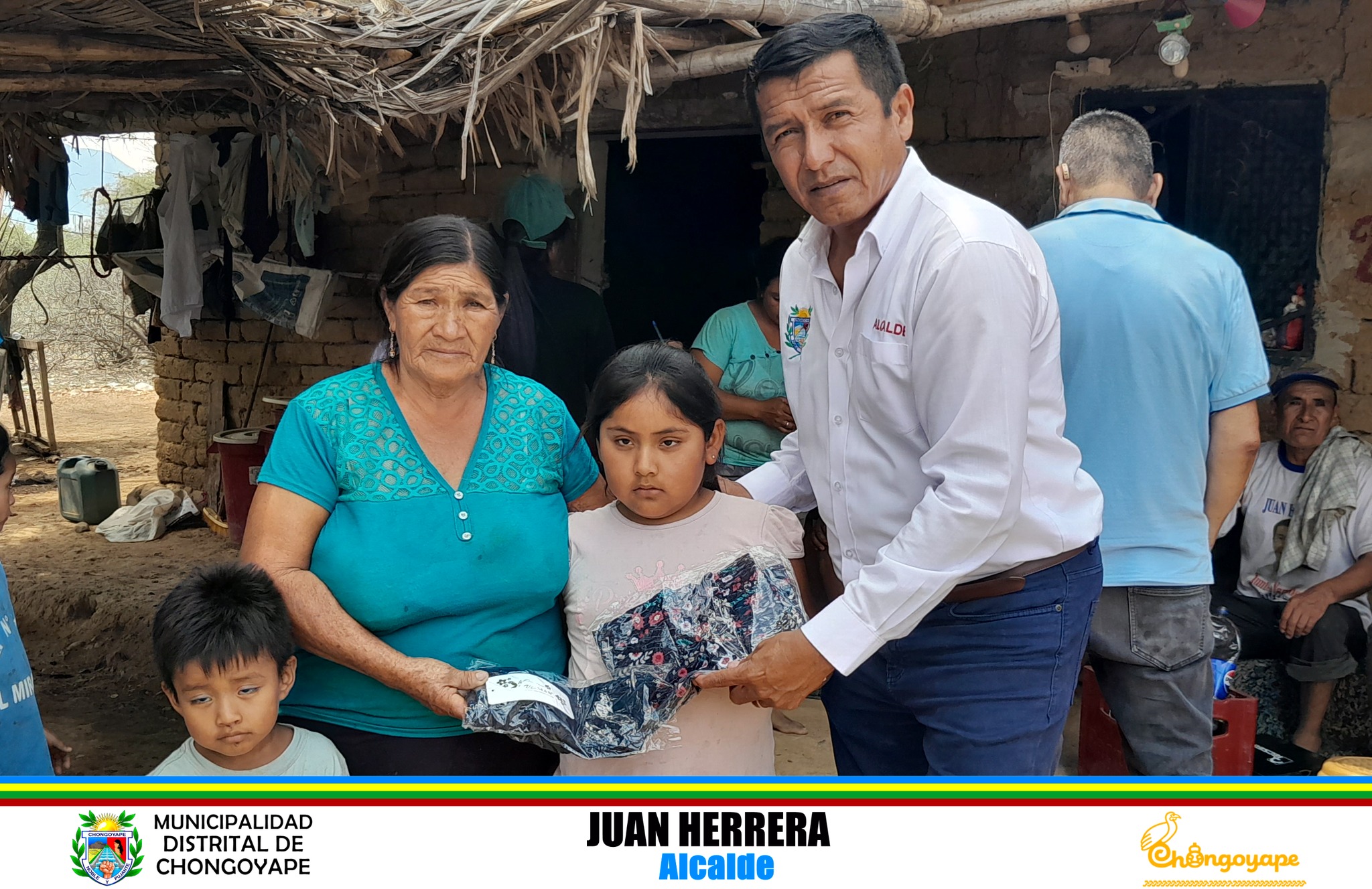 Archivo JPG de donación de prendas de vestir y calzado.