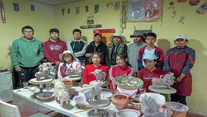 Puno: Ministerio de Cultura y UNESCO se unen para desarrollar proyecto de producción de cerámica tradicional de Checca Pupuja con jóvenes