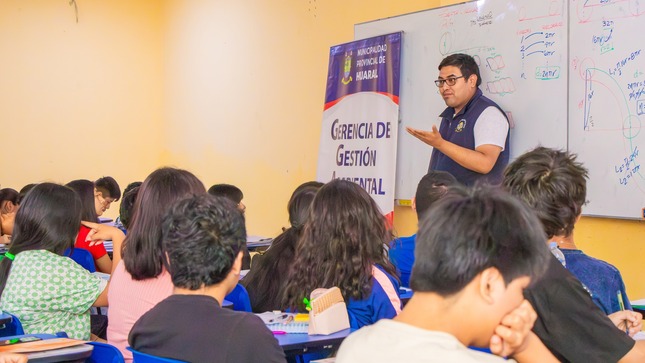 ¡Impulsando la conciencia ambiental desde las aulas!