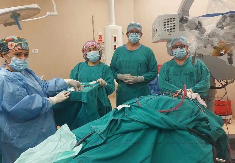 Médicos del Hospital Hermilio Valdizán extirpan tumor cerebral de 80 centímetros a paciente de 60 años