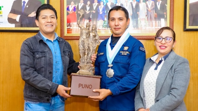 Proponen la recuperación y puesta en valor del barco Yapura Bap entre la comuna puneña y capitania de puerto muelle
