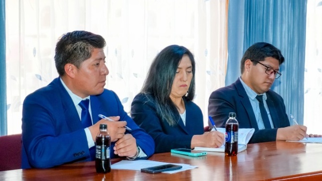 Municipalidad Provincial de Puno instala la comisión de carnavales 2025