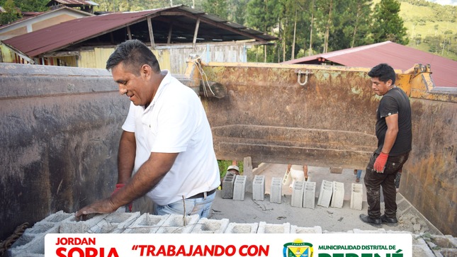 Apoyando La Académica Inicial En Anexo Palmas De Alto Ubiriki