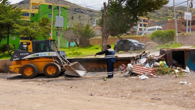 Municipalidad de Puno realizó intervención limpieza en puntos críticos de acumulación de residuos sólidos