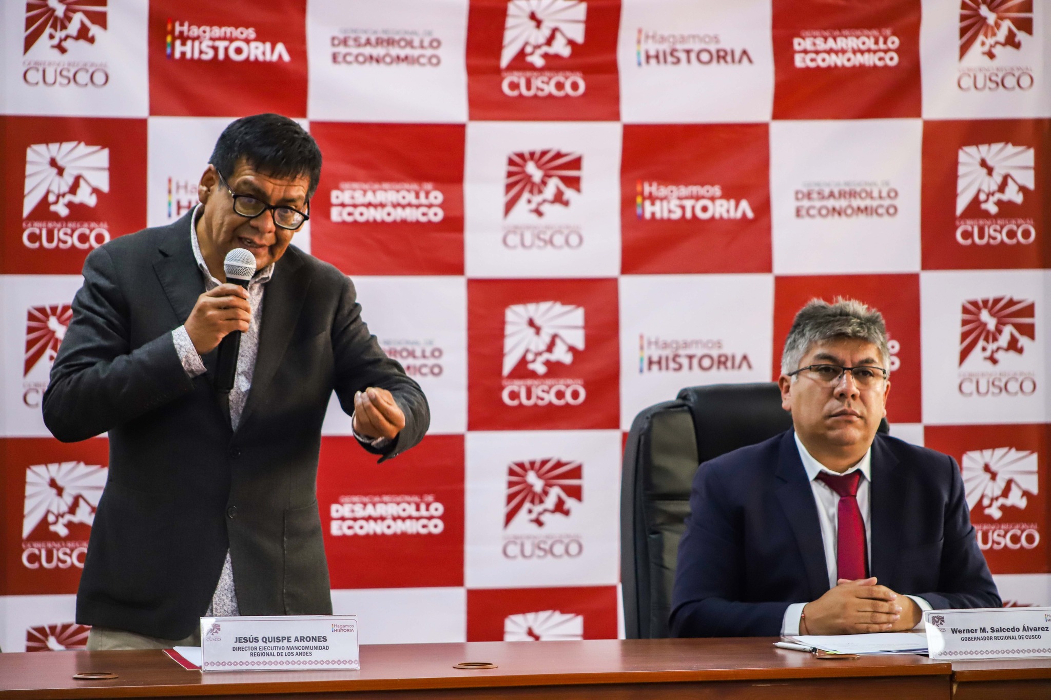 Fotografía del Director Ejecutivo de la Mancomunidad Regional de Los Andes
