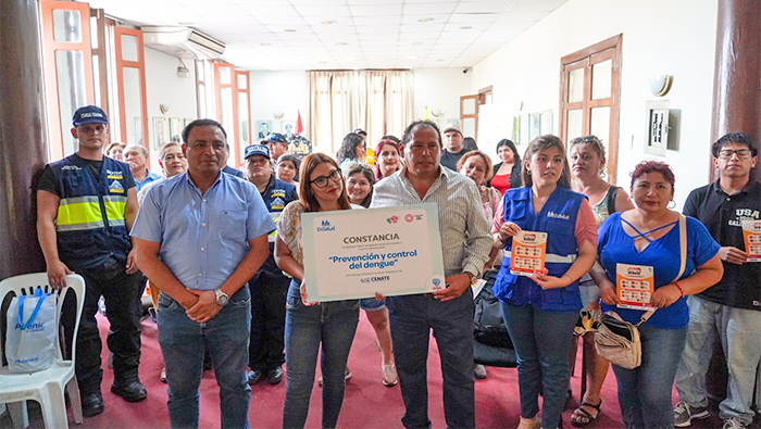 una acción conjunta con el área virtual de Essalud, se desarrolló la charla de capacitación y con certificación en el tema de prevención y control del dengue.