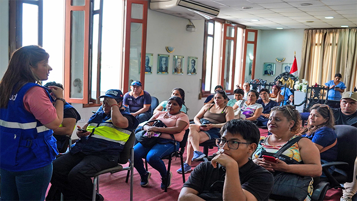 una acción conjunta con el área virtual de Essalud, se desarrolló la charla de capacitación y con certificación en el tema de prevención y control del dengue.