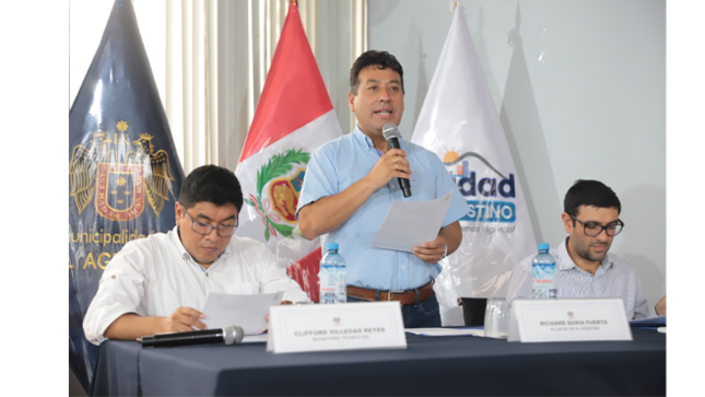 Durante la sesión, se desarrollaron importantes puntos de agenda, como la juramentación de los miembros del IDC, el informe del burgomaestre sobre el caso Leyla Cristóbal, el informe de Kenny Pérez, representante del MIMP, y la aprobación del Plan de Trabajo de la IDC.
Desde la Municipalidad de El  Agustino, seguimos trabajando en conjunto para construir un distrito seguro y libre de violencia.