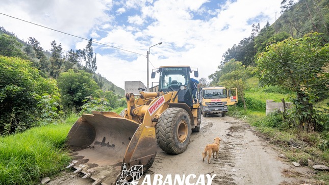 Municipalidad De Abancay Continúa Atendiendo Emergencias Por Intensas Lluvias En El Sector Aymas Alto.