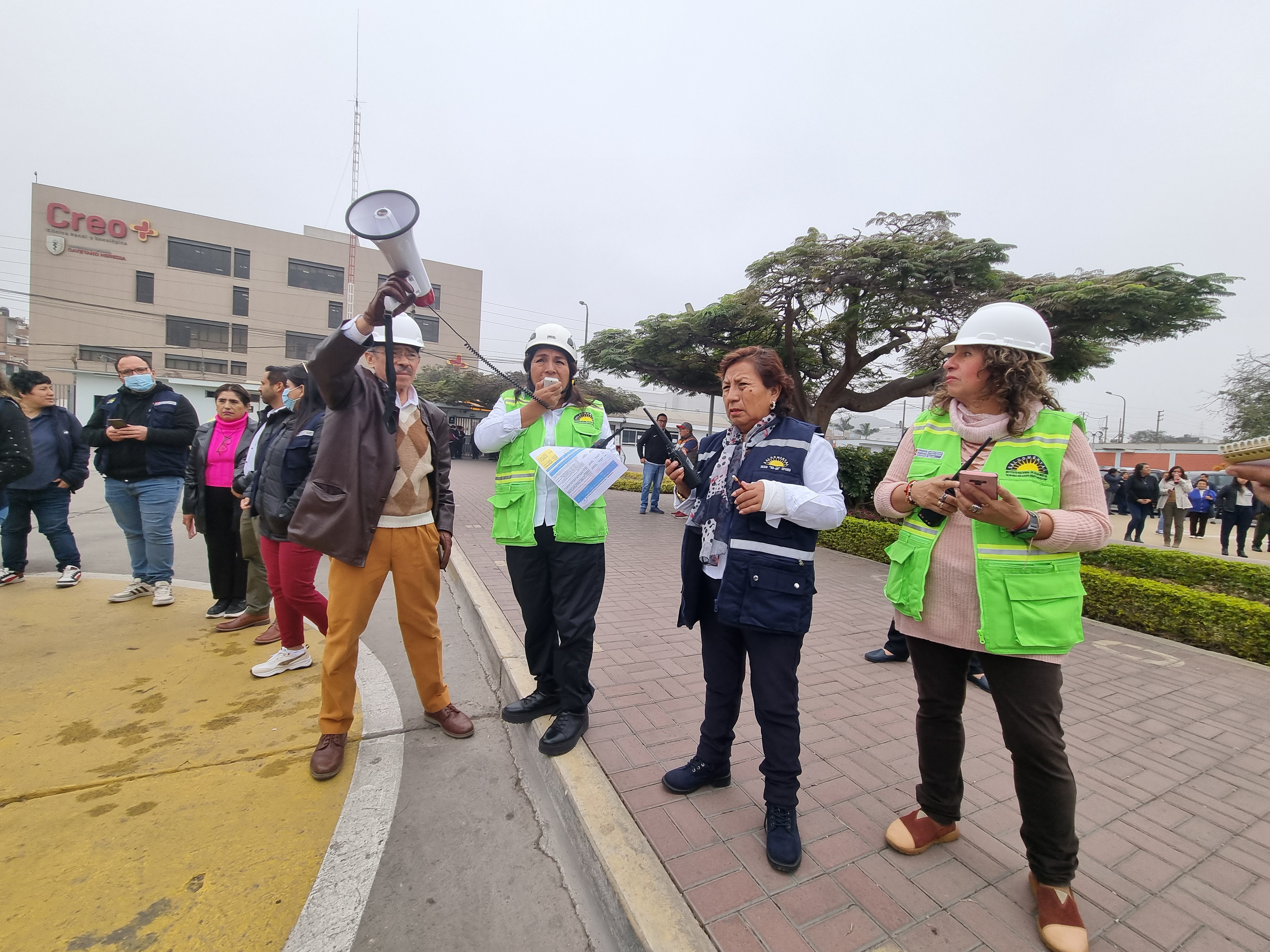 Primer Simulacro Nacional Multipeligro 2024 en el INSM “HD-HN”