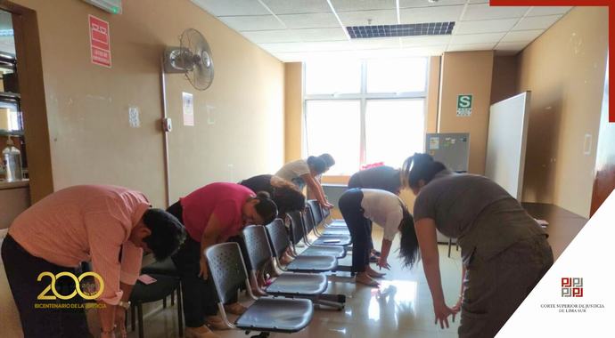 Servidores de la Corte Superior de Lima Sur participan del Programa "Pausa activa laboral"