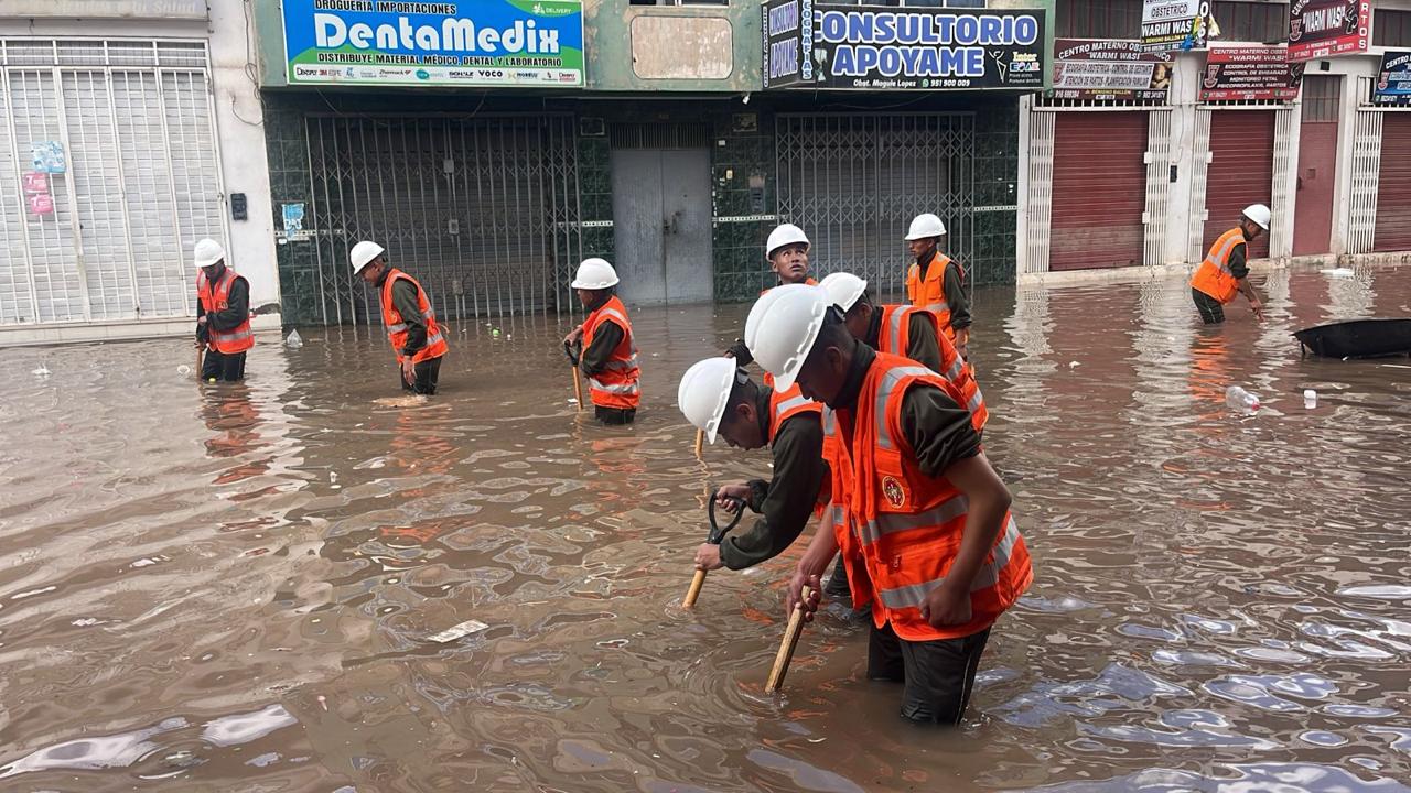 Comando Conjunto de las Fuerzas Armadas en acción: primera línea de respuesta ante inundaciones en Juliaca