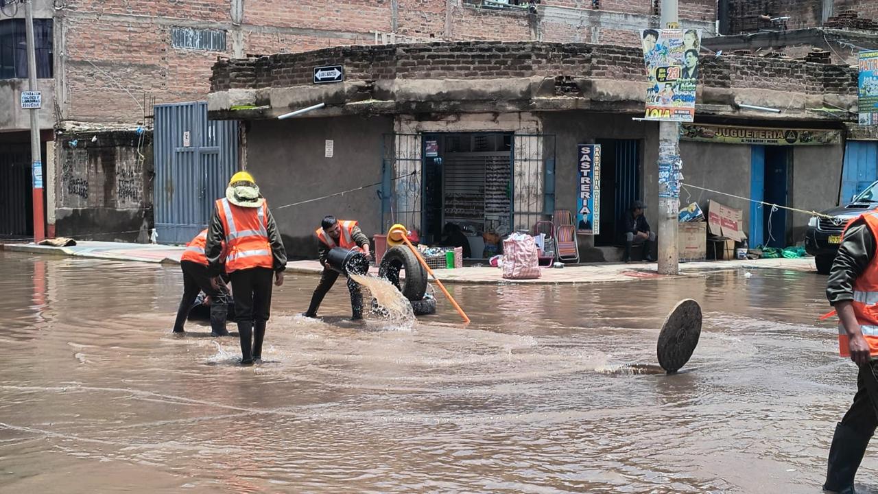 Comando Conjunto de las Fuerzas Armadas en acción: primera línea de respuesta ante inundaciones en Juliaca