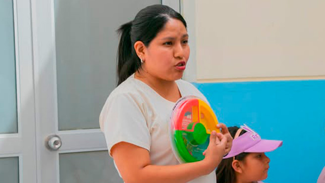 Municipalidad realiza charla informativa de alimentación saludable y psicológico a madres de las ludotecas de Huarmey