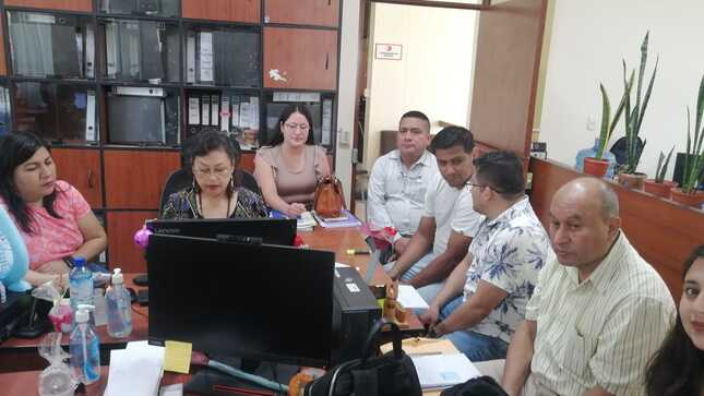 🔴 El Director UGEL Ayabaca, Mag. Luis Alberto Esteves Márquez, acompañado por el director de UPDI Prof. Edwin Martín Vasquez Delgado y el equipo técnico de UGEL: Esther Carolina Sanchez Abad (Especialista de Presupuesto), José Augusto Moncada Morales (Responsable del AIRHSP), Jonsler Yván Juárez Vílchez (Especialista de Nexus), Fidel Alonso González Carrión (Responsable de remuneraciones) y Korayma Yeraldinne Calle Llacsahuanga (Especialista en racionalización).
En la Subgerencia Regional de Planeamiento y Presupuesto del Gobierno Regional para sustentar la proyección presupuestal del año fiscal del año 2025.
El propósito de esta sustentación es garantizar el pago oportuno de remuneraciones y otros beneficios de los maestros, auxiliares de educación y personal administrativo de nuestro ámbito educativo.
✅¡En Educación, Ayabaca Avanza!