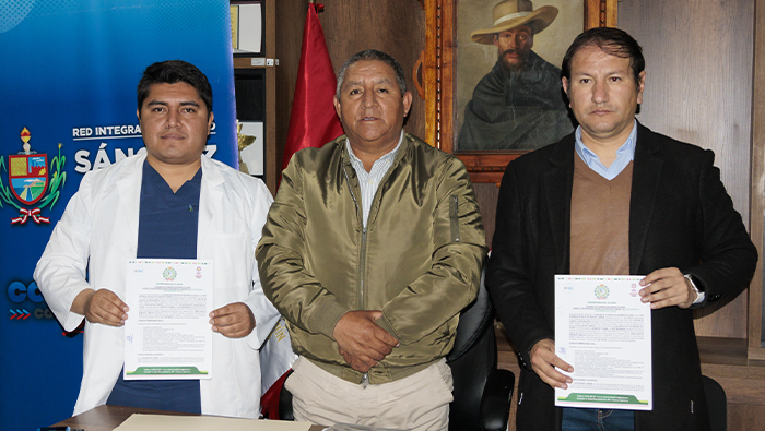Fotografía del director ejecutivo de la RIS Sánchez Carrión, alcalde provincial de Sánchez Carrión y presidente del CD Defensores del Ilucán
