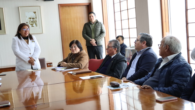 Presentan a directivos y funcionarios que asumen nuevos roles y responsabilidades en el equipo de gestión del INSM “HD-HN”