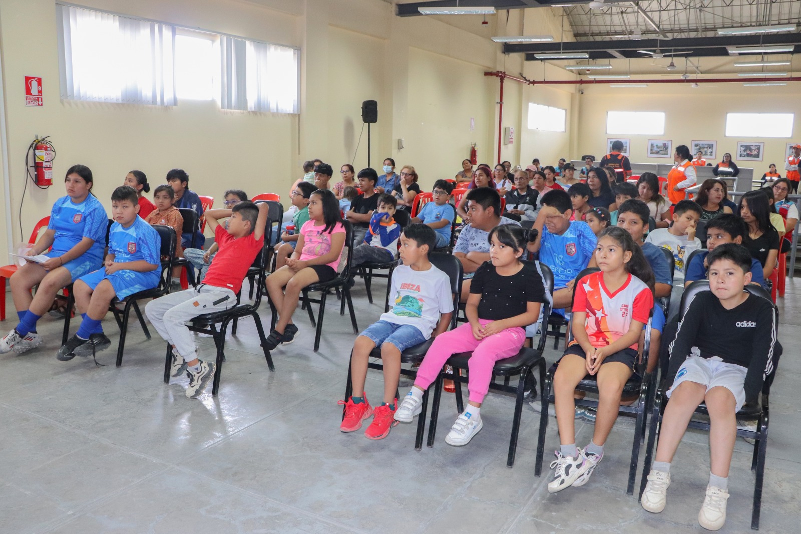Gore Brinda Taller “Chikibrigadistas”