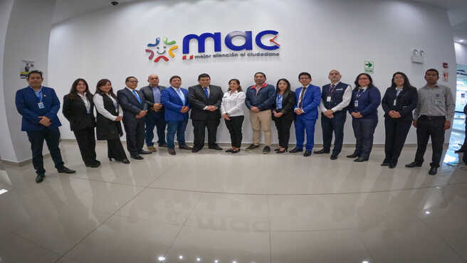 inauguración del Centro Mac En La Ciudad De Chimbote