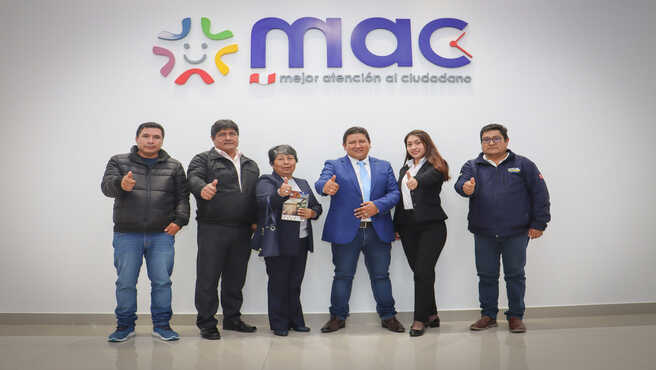 inauguración del Centro Mac En La Ciudad De Chimbote