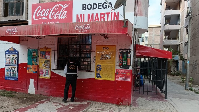 Minimarket clausurado