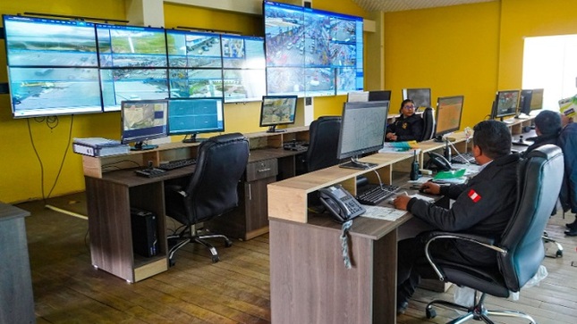 Concejo Municipal supervisa estado situacional de las cámaras de seguridad en el cuartel de serenos y terminal terrestre
