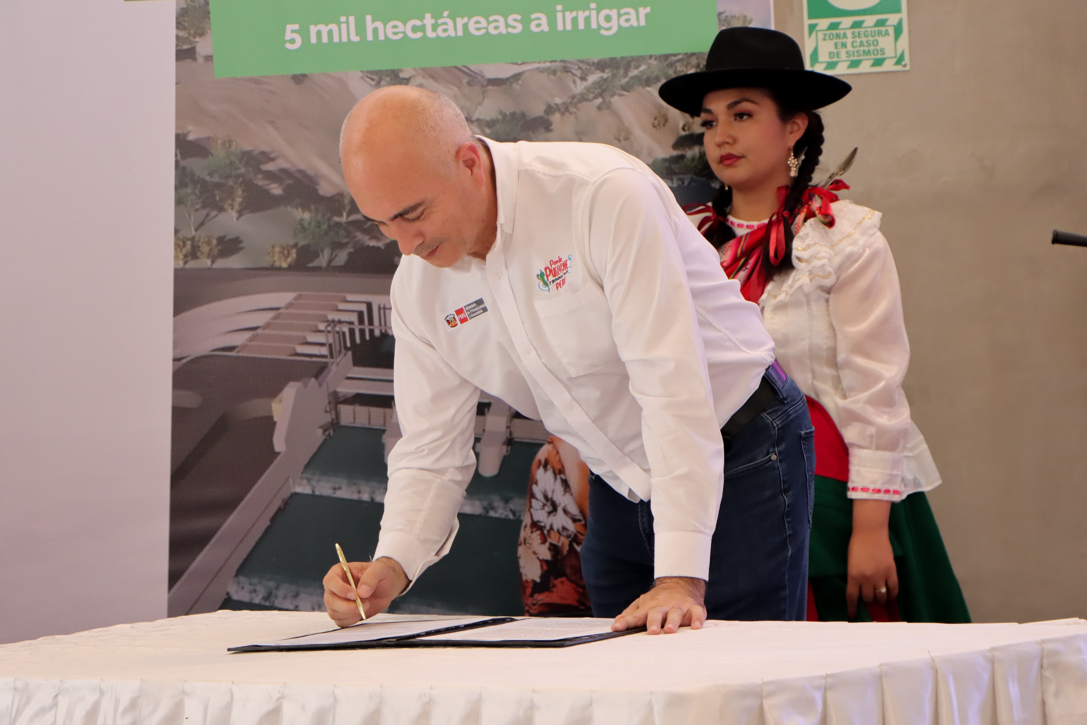 Gobierno Central respalda proyecto de Embalse Cardos