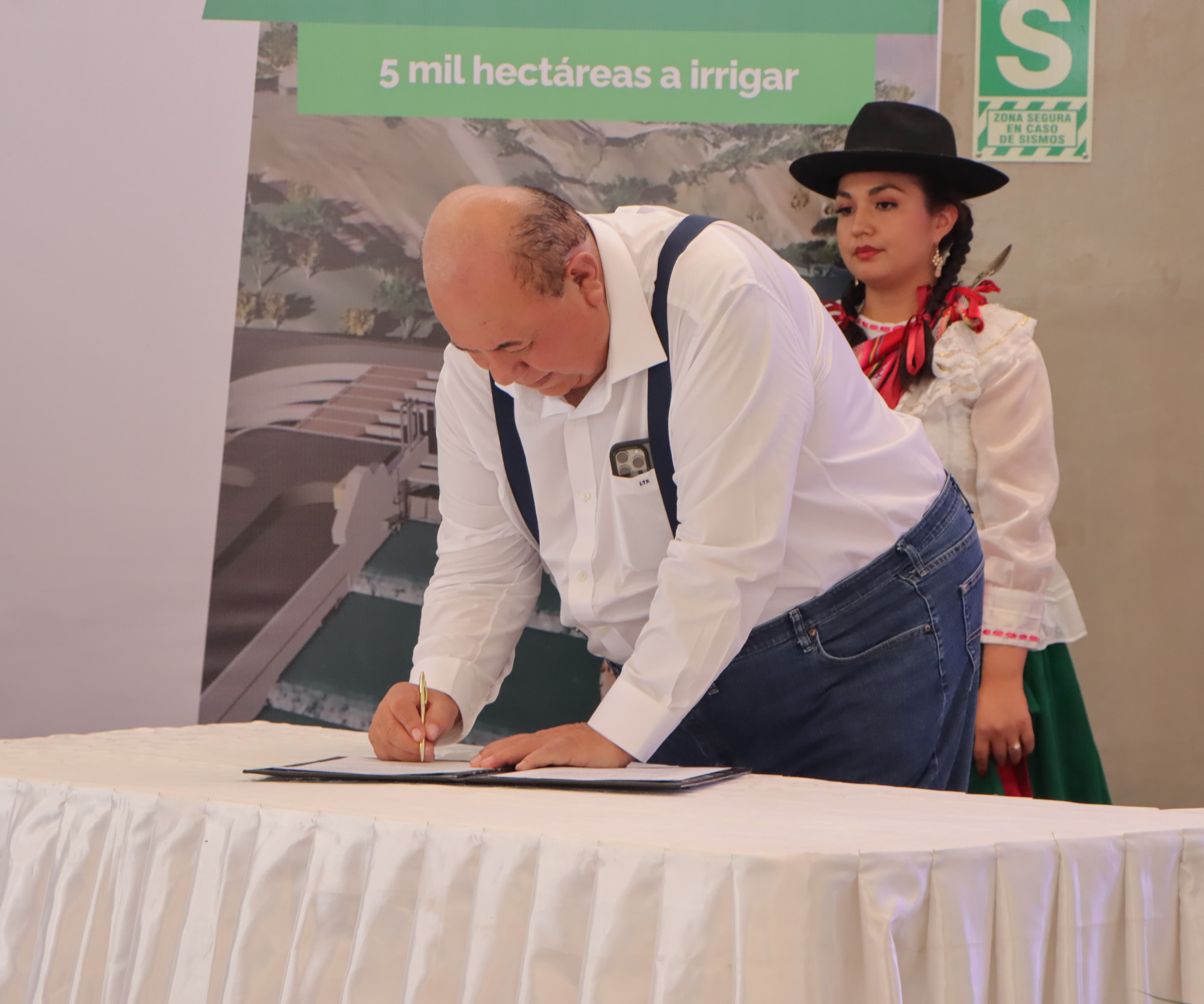 Gobierno Central respalda proyecto de Embalse Cardos