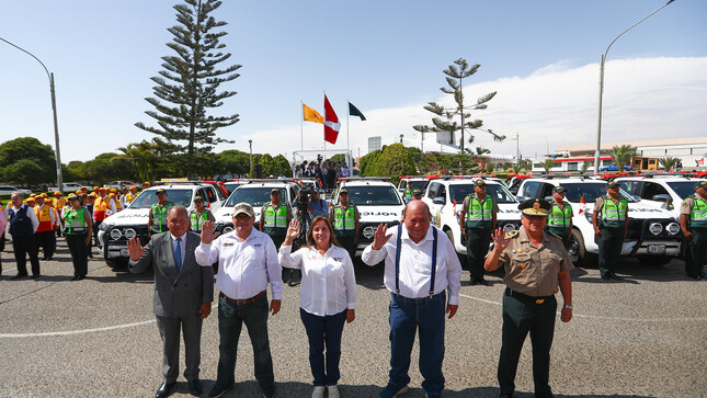 GORE Tacna entrega treinta patrulleros a la PNP