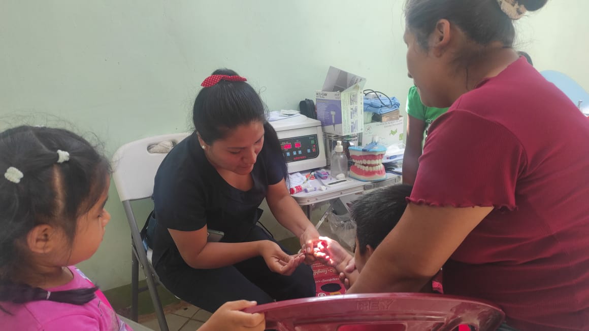 Campaña médica gratuita llegó al sector Tres Cruces