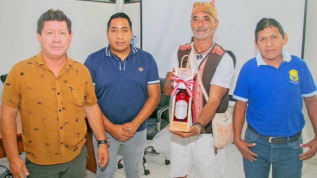 El Chasqui peruano sostiene importante reunión con autoridades de la provincia de Huarmey