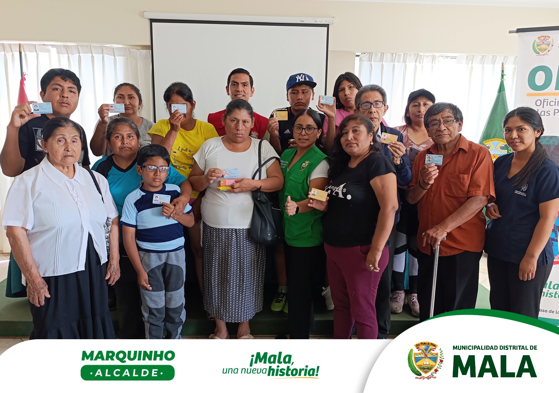 La Municipalidad Distrital de Mala, a través de la Gerencia de Desarrollo Social, la Subgerencia de Salud, Participación Ciudadana y Servicios Sociales en coordinación con la Oficina Municipal de Atención a las Personas con Discapacidad (OMAPED) llevó a cabo la entrega de carnés del Consejo Nacional para la Integración de la Persona con Discapacidad (CONADIS) a ciudadanos con discapacidad de nuestro distrito de Mala. Este documento es fundamental, ya que les permite acceder a diversos beneficios y derechos establecidos por ley, tales como:
✅ Atención preferencial en determinados servicios públicos.
✅ Servicio educativo inclusivo en las II. EE.
✅ Acceso a programas y servicios de la OMAPED y otros.
✅ Pase libre en el transporte público a las personas con discapacidad severa (CARNÉ AMARILLO) y otros.
Este logro es el resultado de un trabajo coordinado con el objetivo de mejorar la calidad de vida de las personas con discapacidad y promover su inclusión en el distrito. Seguimos comprometidos en generar oportunidades y garantizar el acceso a sus derechos.
Agradecemos a todos los que hicieron posible este proceso y reafirmamos nuestro compromiso con una sociedad más accesible y justa para todos.
𝙈𝙖𝙡𝙖, 𝙪𝙣𝙖 𝙣𝙪𝙚𝙫𝙖 𝙝𝙞𝙨𝙩𝙤𝙧𝙞𝙖 🌄