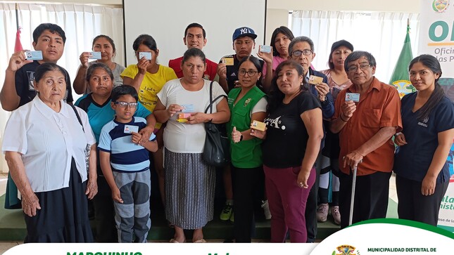 La Municipalidad Distrital de Mala, a través de la Gerencia de Desarrollo Social, la Subgerencia de Salud, Participación Ciudadana y Servicios Sociales en coordinación con la Oficina Municipal de Atención a las Personas con Discapacidad (OMAPED) llevó a cabo la entrega de carnés del Consejo Nacional para la Integración de la Persona con Discapacidad (CONADIS) a ciudadanos con discapacidad de nuestro distrito de Mala. Este documento es fundamental, ya que les permite acceder a diversos beneficios y derechos establecidos por ley, tales como:
✅ Atención preferencial en determinados servicios públicos.
✅ Servicio educativo inclusivo en las II. EE. 
✅ Acceso a programas y servicios de la OMAPED y otros.
✅ Pase libre en el transporte público a las personas con discapacidad severa (CARNÉ AMARILLO) y otros.
Este logro es el resultado de un trabajo coordinado con el objetivo de mejorar la calidad de vida de las personas con discapacidad y promover su inclusión en el distrito. Seguimos comprometidos en generar oportunidades y garantizar el acceso a sus derechos.
Agradecemos a todos los que hicieron posible este proceso y reafirmamos nuestro compromiso con una sociedad más accesible y justa para todos.
𝙈𝙖𝙡𝙖, 𝙪𝙣𝙖 𝙣𝙪𝙚𝙫𝙖 𝙝𝙞𝙨𝙩𝙤𝙧𝙞𝙖 🌄
