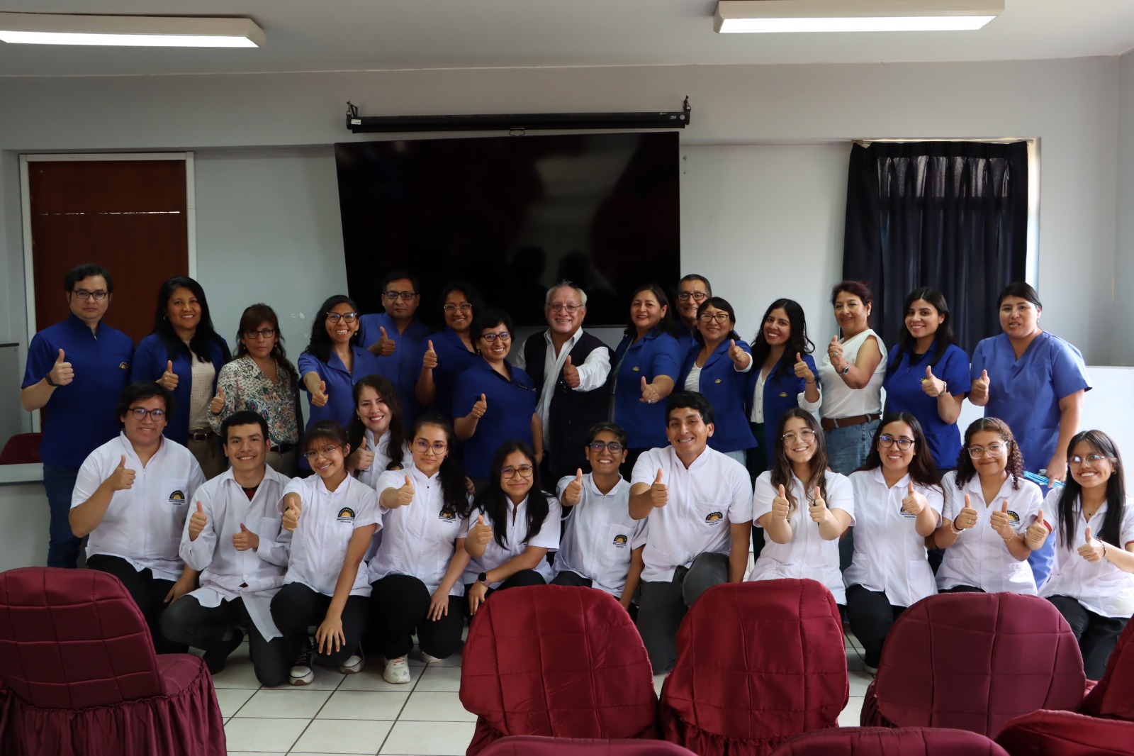 En ceremonia oficial, INSM recibe a internos en psicología - 2025