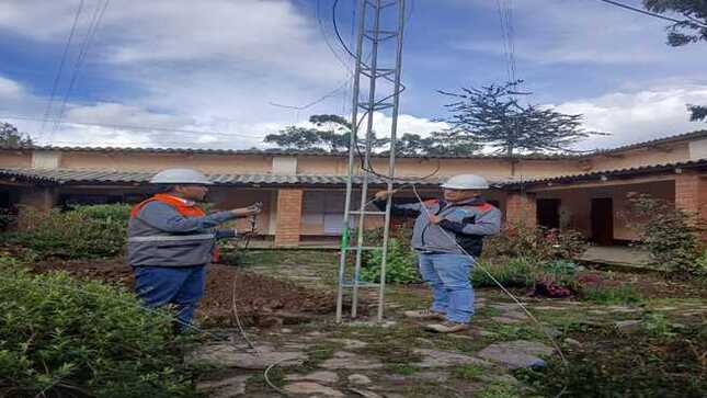 DRTC lleva conectividad de televisión nacional al Centro Poblado de Chinlla