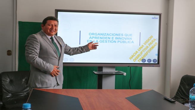 Reunión estratégica en la Dirección Regional de Transportes y Comunicaciones