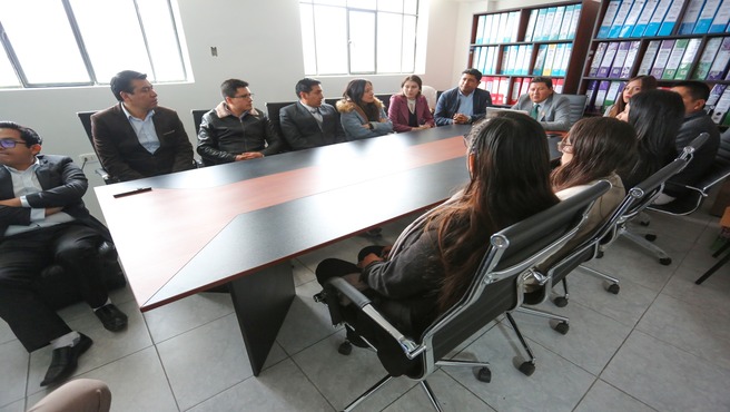 Reunión estratégica en la Dirección Regional de Transportes y Comunicaciones