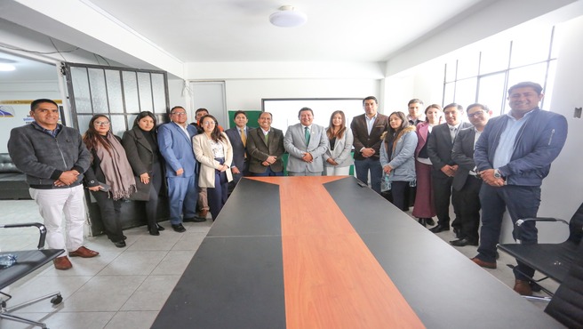 Reunión estratégica en la Dirección Regional de Transportes y Comunicaciones