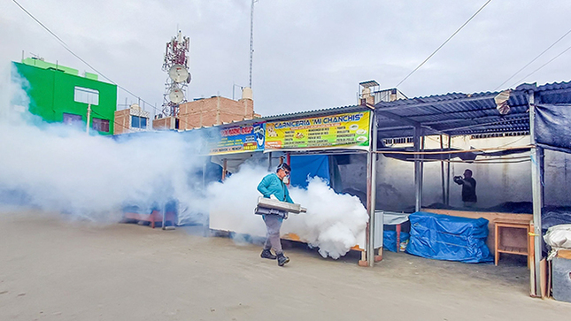 Fumigación del Mercado La Paradita del C.P. San Jacinto 